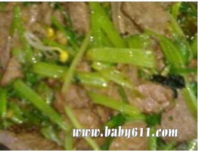 内脏类:芹菜炒猪肝 (孕早期便秘食谱)