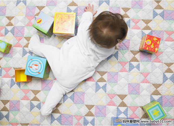 新生儿早期教育知多少?