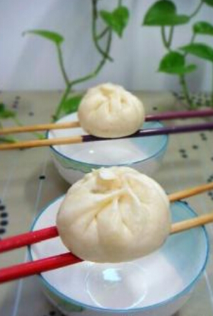 牛肉芹菜馅包子