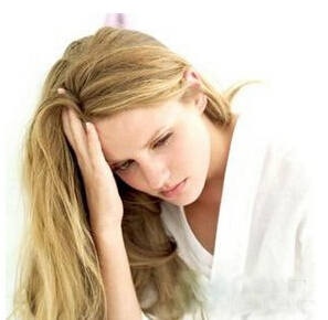 为何产后总是无故哭泣