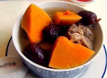 南瓜红枣排骨汤