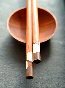 3岁使用筷子锻炼大脑