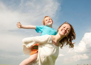 说话早的孩子智商低?