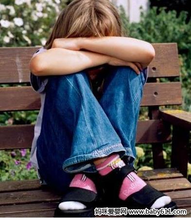 单亲家庭的孩子更需呵护