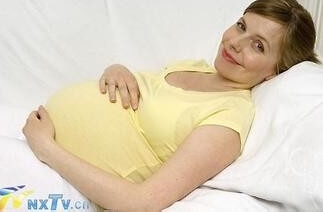 准爸"情绪胎教"让胎儿更聪明