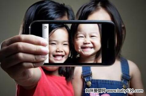 别让孩子觉得自己“与众不同”