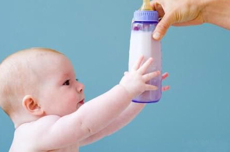 ѡ��Ӥ���̷۲���Խ��Խ��