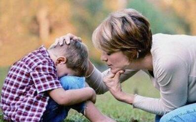 关注孩子心理健康爸妈首当其冲