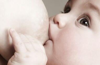 给婴儿每次哺乳的时间应该为多少