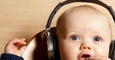 宝宝脾气大了 父母怎么办啊?