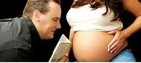 如何从小培养胎宝宝的文学气质?