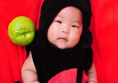 儿童的智慧在他们的手指上