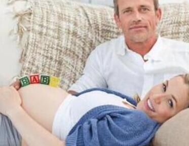 如何对胎儿进行语言训练?