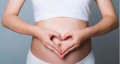 孕中期妈咪采用阳光胎教可以促进胎儿感光