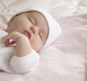 新生儿打嗝的三大原因