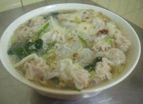 馄饨米粉汤
