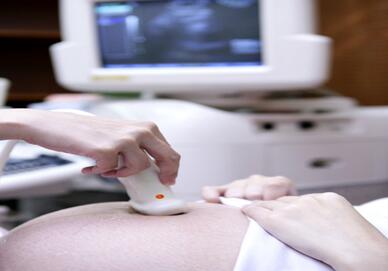 ������Ů�Ե��������з�Ӧ 