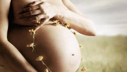 ���ں����˶� ������Ȼ����