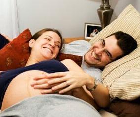 心情胎教有助于胎儿性格良好的发展