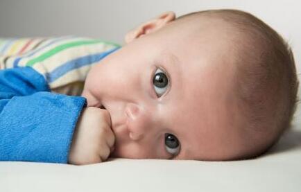 如何让孩子树立正确的是非观