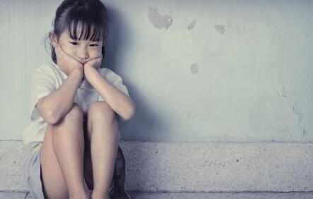 3个典型孤独症的社交表现