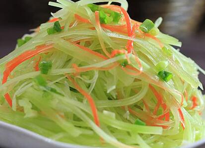 醋拌莴笋萝卜丝