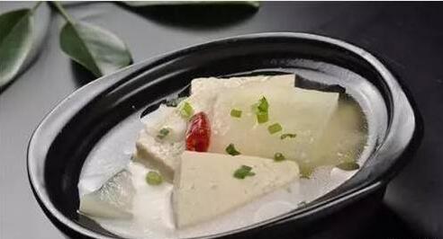 排骨冬瓜豆腐汤