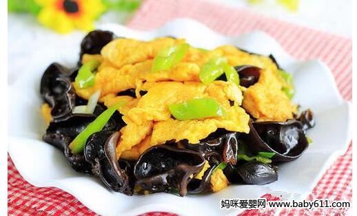 ��ɫ����