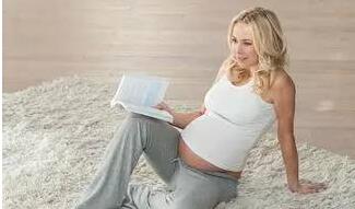 阅读胎教: 妈妈早学习,宝宝早受益!