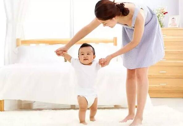 育儿嫂分享:3岁前孩子这些“坏毛病”别管, 越管越严重!