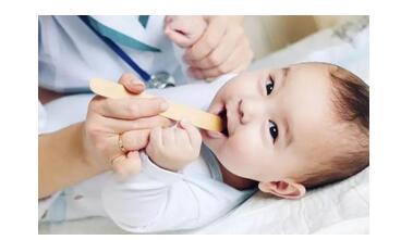 育儿嫂提醒:宝宝这8种症状与缺钙无关,家长别补错!