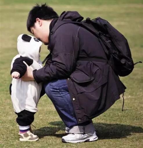 孩子生活起居过度依赖父母怎么办