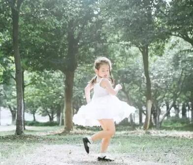 带雨字的女孩名字大全