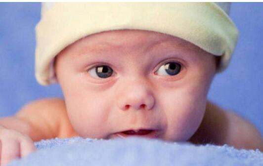 开心迎接宝贝的降临,努力学习新生儿相关知识