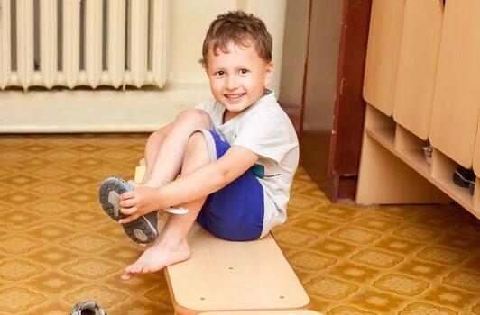 宝宝入托越早越有攻击性