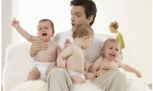 抓住语言敏感期 4招教宝宝早开口多说话