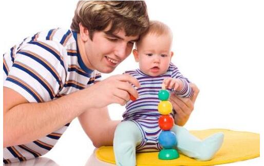 抓住语言敏感期 4招教宝宝早开口多说话