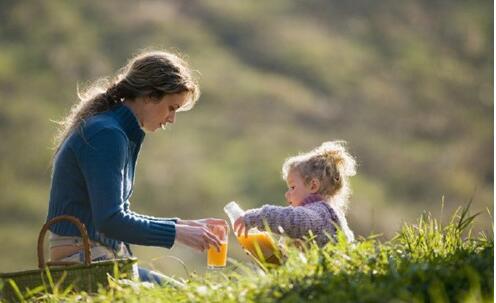过度鼓励的杀伤力大于批评