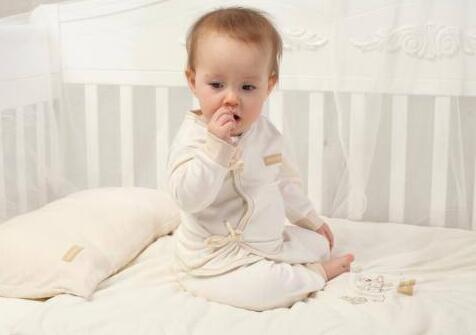 宝宝内衣怎么挑选?如何给宝宝挑选合适的内衣?