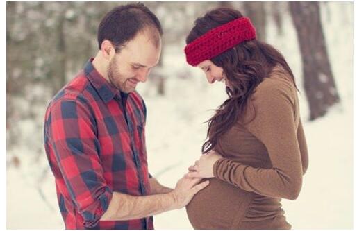 抚摸胎教的三种正确方法