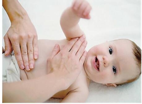 如何让宝宝多笑呢?