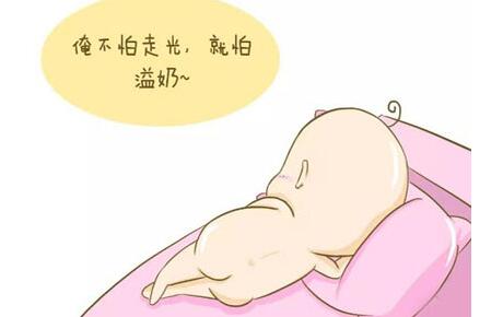 新生儿吐奶的正确拍法