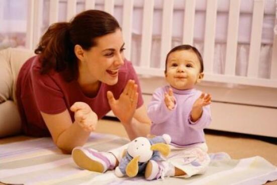 有效帮助婴儿宝宝智力开发的5个基本要素