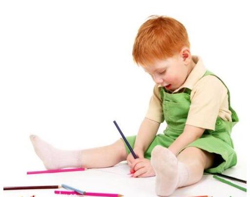 孩子感统失调,家长别大意,抓住最佳改善时机,超过12岁就迟了