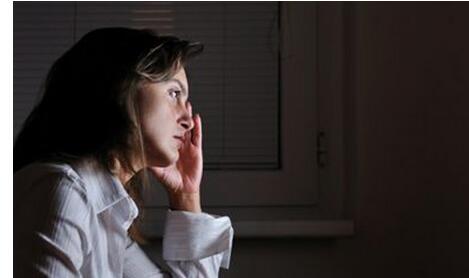 孕妇长期熬夜危害大