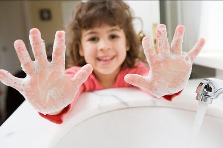 如何正确为宝宝洗手?