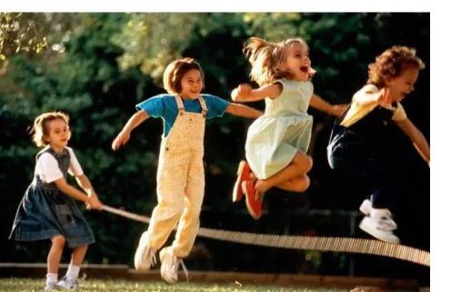 弹跳运动会提升宝宝的智力