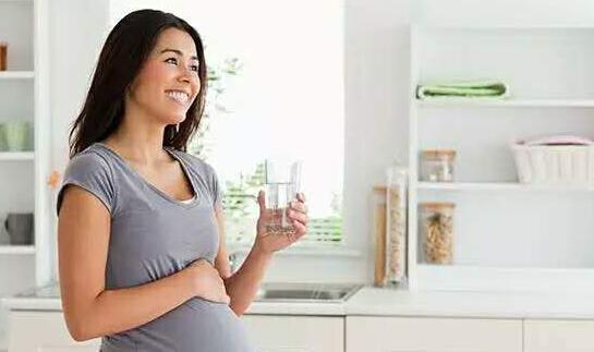 高龄孕妇生孩子风险高,需要注意哪些问题?