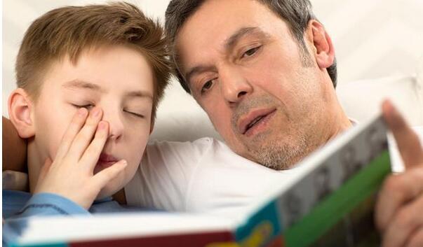 单亲家庭的父母,如何教育孩子?