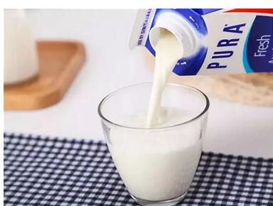 教您正确的给孩子喝鲜奶、酸奶、豆奶